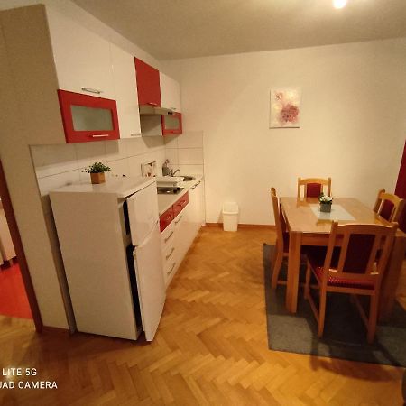 House Bogovic Appartement Karlovac Buitenkant foto