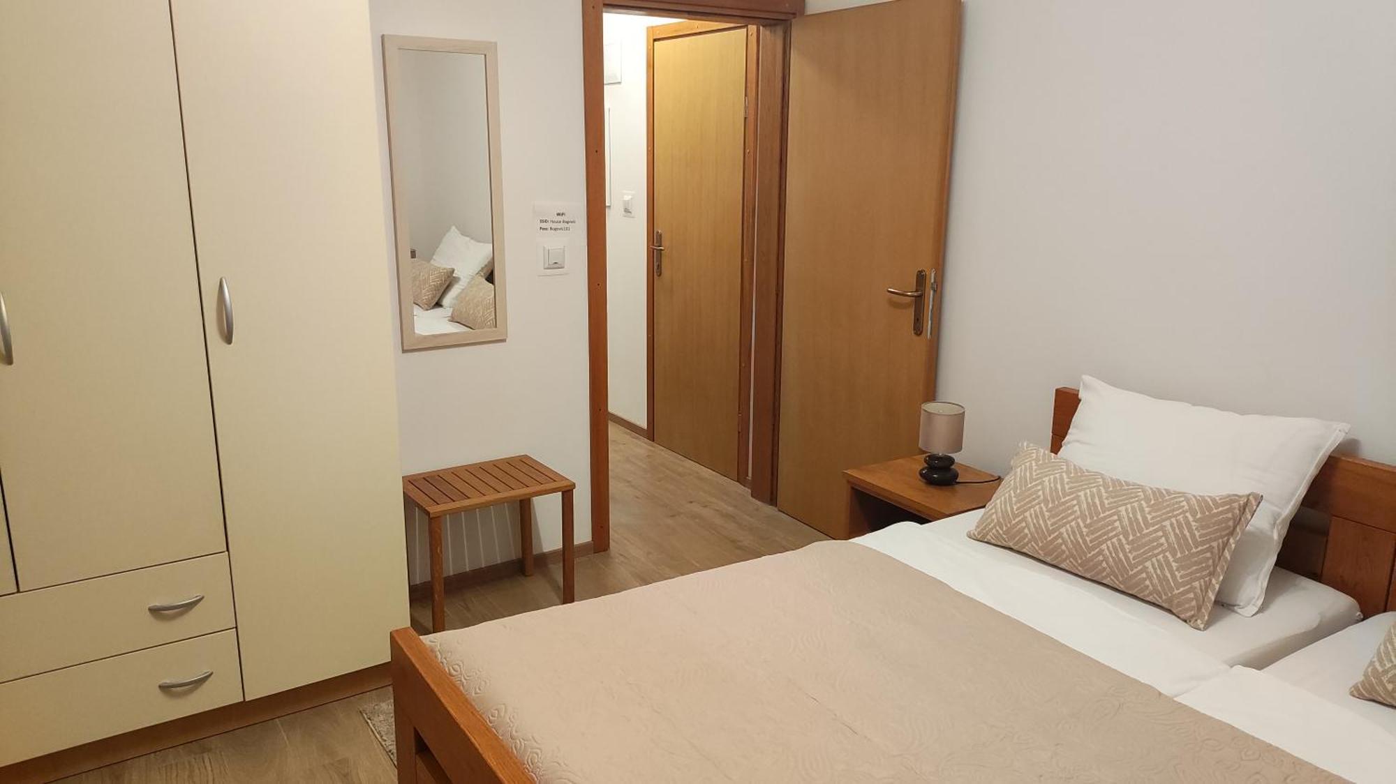 House Bogovic Appartement Karlovac Buitenkant foto