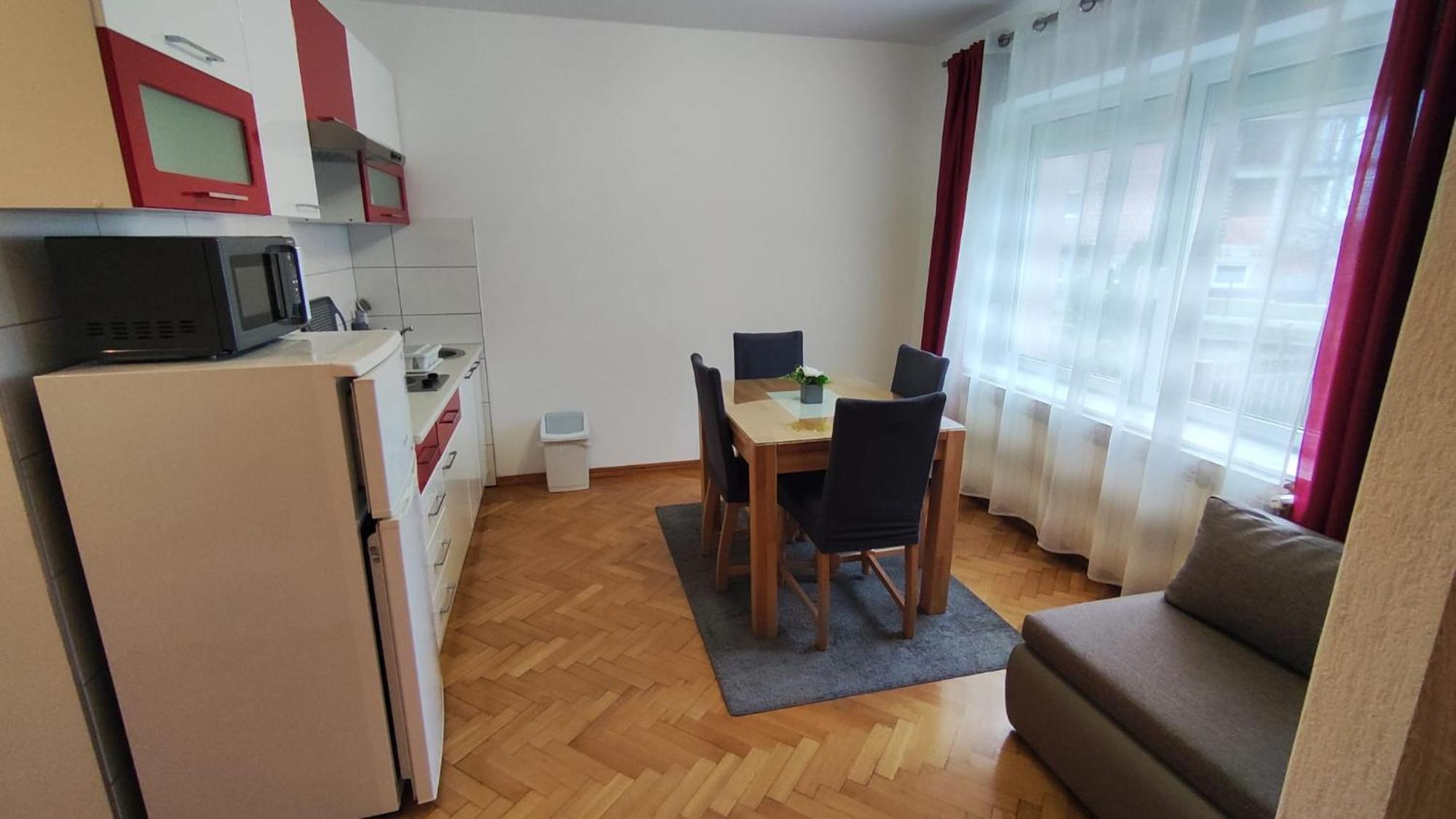 House Bogovic Appartement Karlovac Buitenkant foto